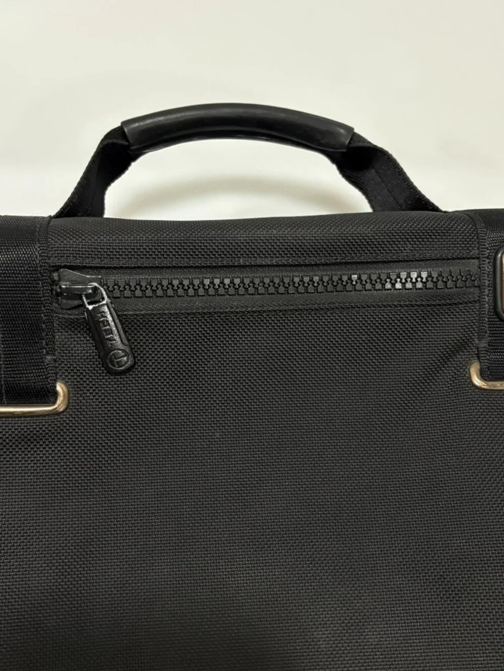 T Tech Tumi Black Nylon Crossbody Legacy Briefcase Messenger Bag 5607D